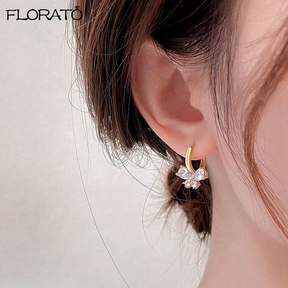 

2024 New Simple Gold Color Bow Shaped Earrings Sweet White Zircon Hoop Earrings for Women Ear Jewelry Female Birthday Party Gift