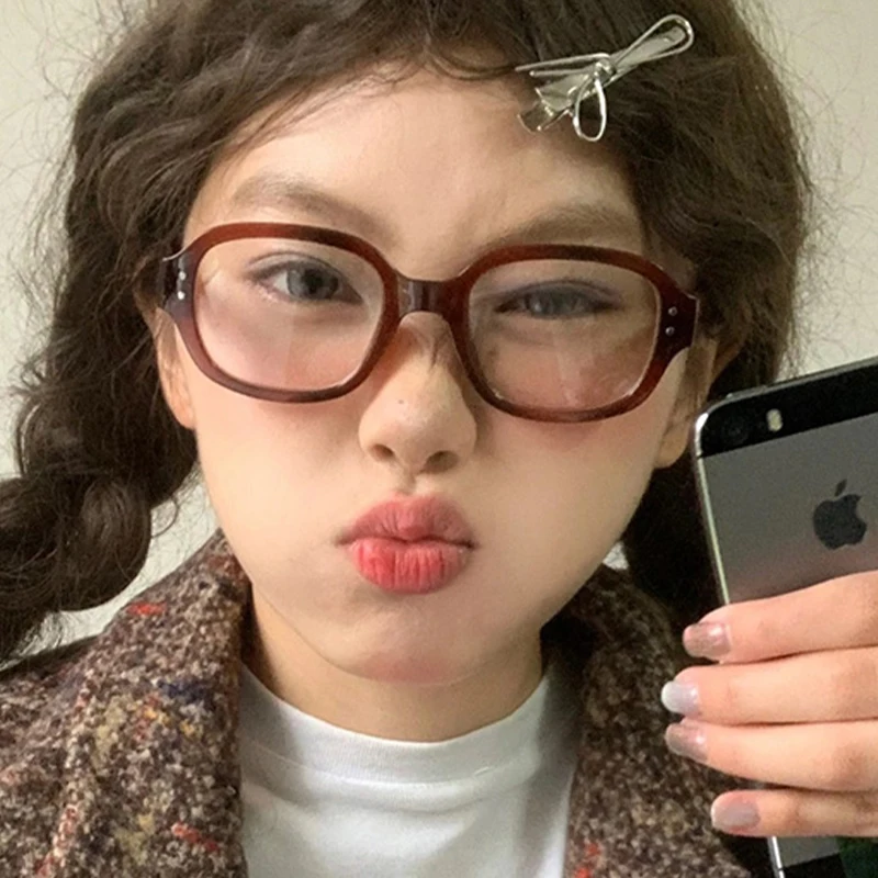 2024 Retro Coreano Anti Blue Light Glasses Frame Uomo Donna Y2K Clear Lens Occhiali Da Vista Per Computer Occhiali Quadrati Occhiali Decorativi