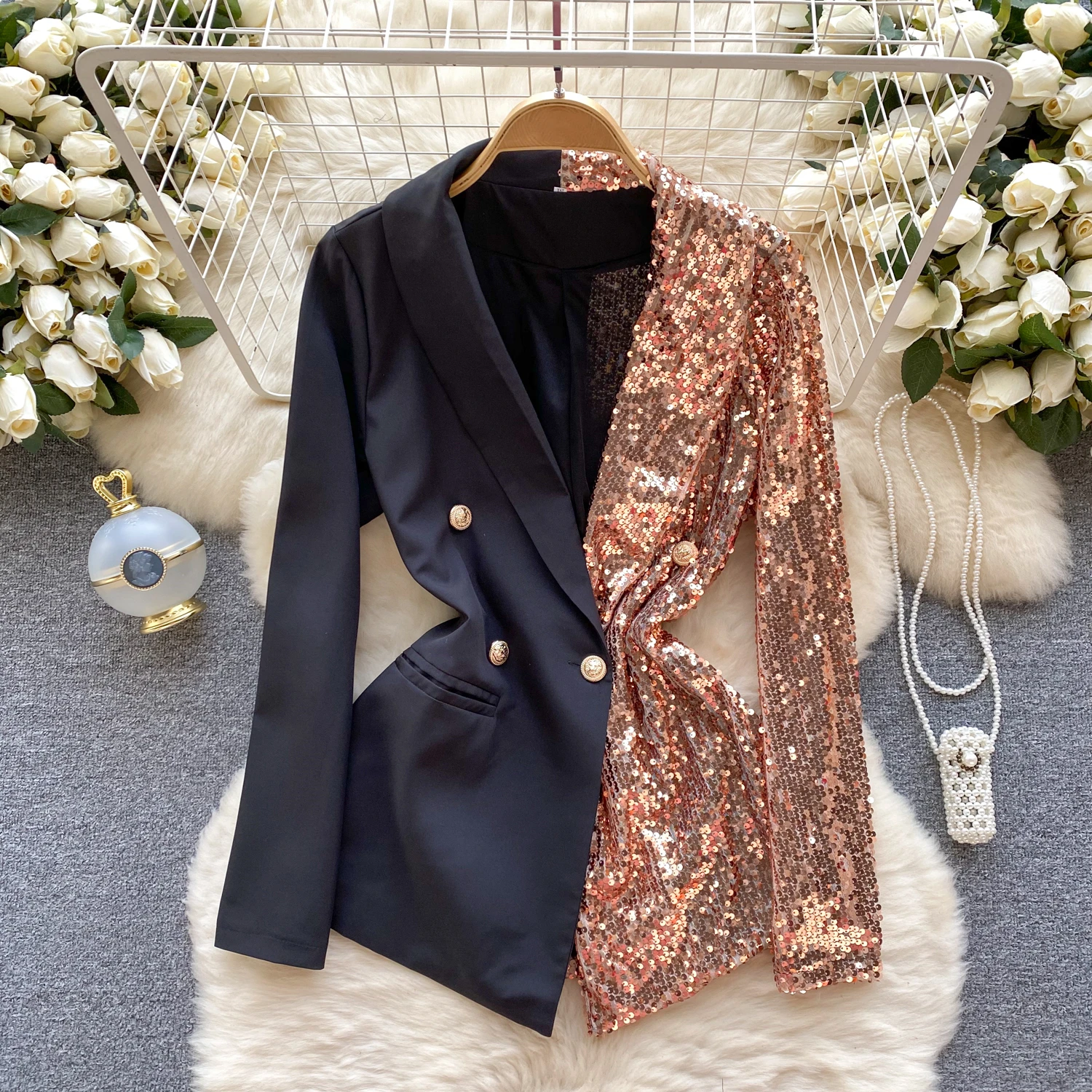 Clothland Women Stylish Sequined Patchwork Blazer Shiny Spliced Long Sleeve Jacket Female Fashion Coat Mujer CB066