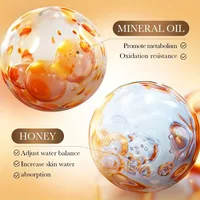 30g de crème pour les mains et les pieds qui nourrissent en profondeur la peau sèche et gercée des mains et des pieds, soulage efficacement les problèmes tels que la sécheresse, les gerçures et les desquamations, et restaure la douceur et l'hydratation de la peau. 4