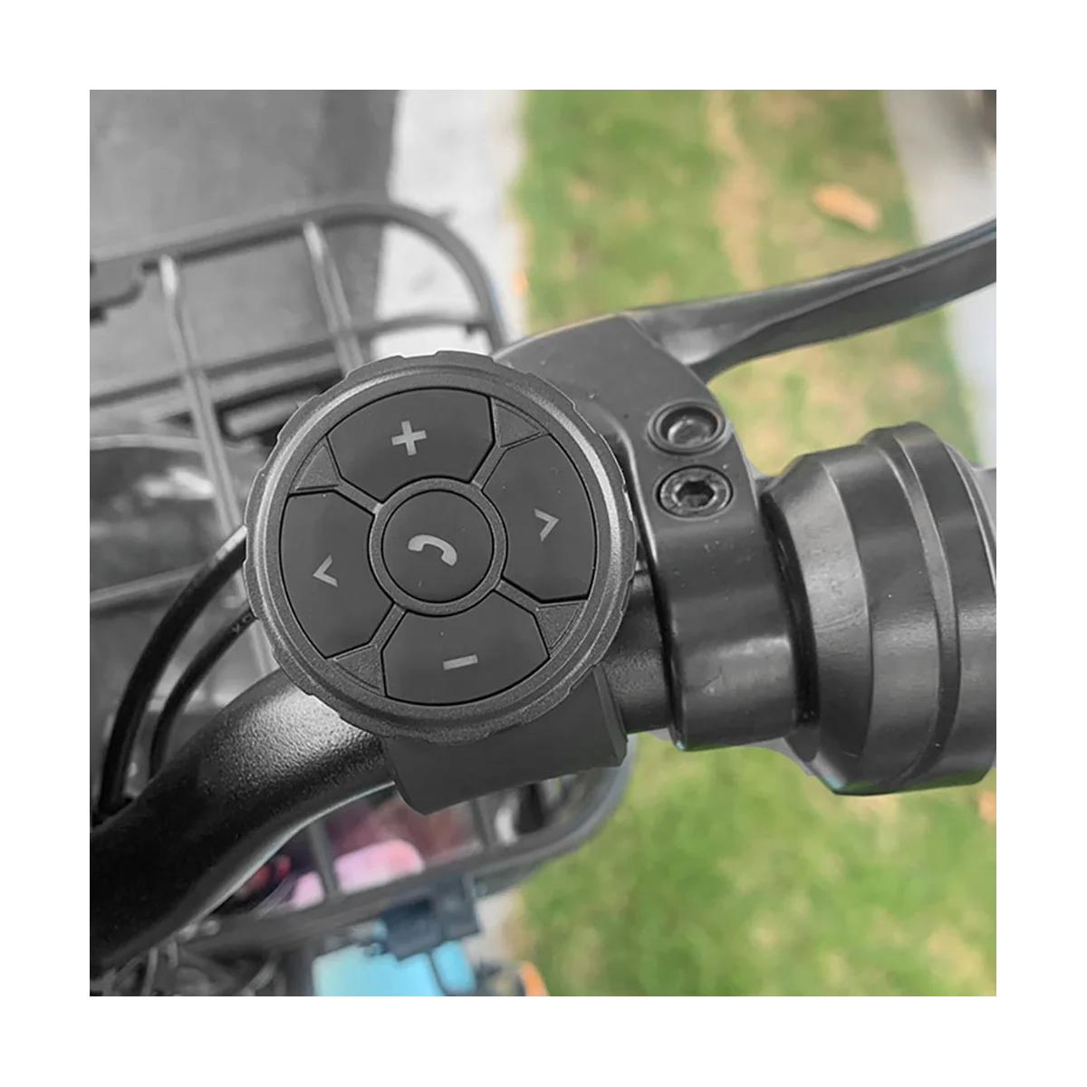 

Robot Wireless Bluetooth Remote Button Universal Motorcycle/Bike Handlebar Media Controller Car Steering Wheel Control