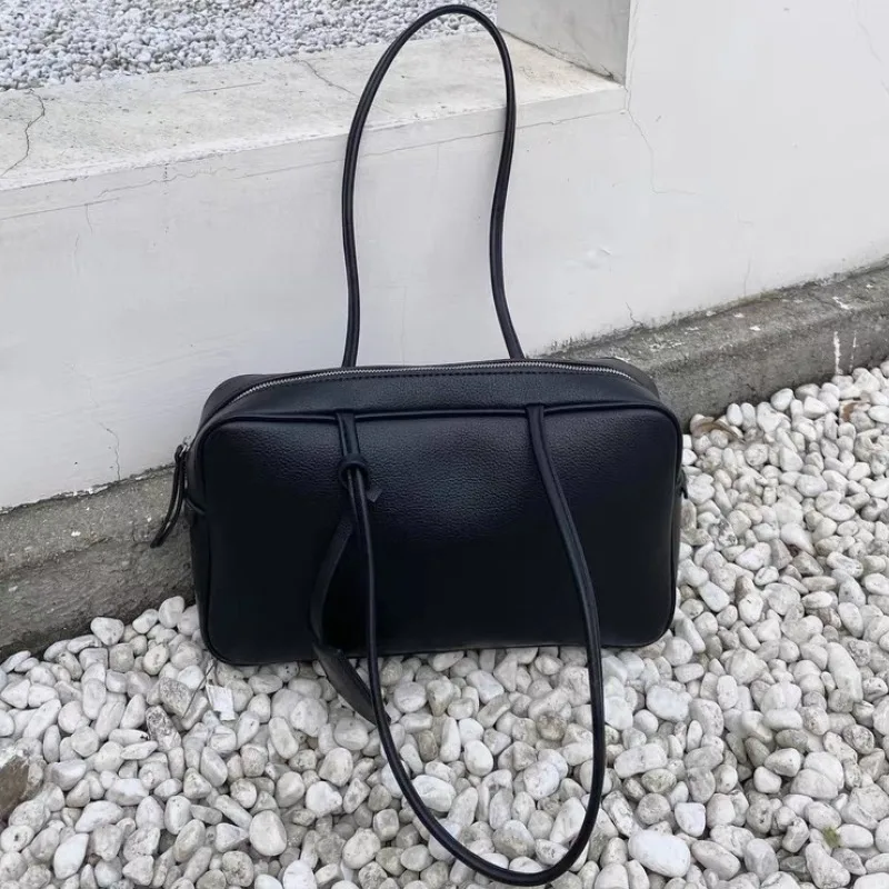 

Small Retro Style Large Capacity Textured Briefcase Commuter Shoulder Bags Litchi Pattern Versatile Casual Handbag Shoulder Bags