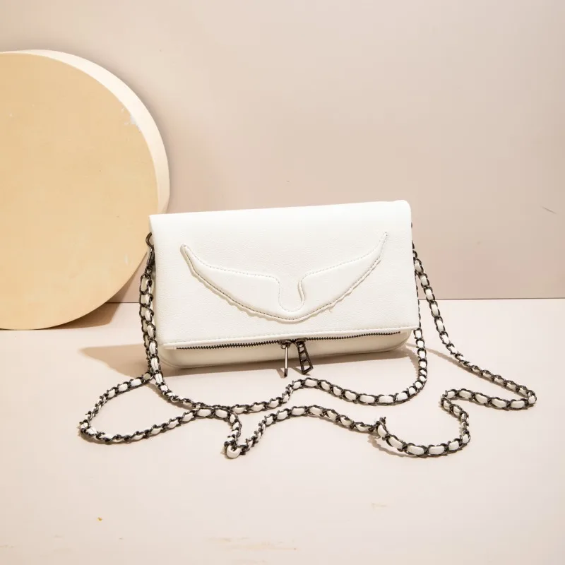 Borsa a tracolla elegante e alla moda, piccola borsa quadrata da viaggio, borsa a tracolla da donna di lusso con catena. - immagine 2