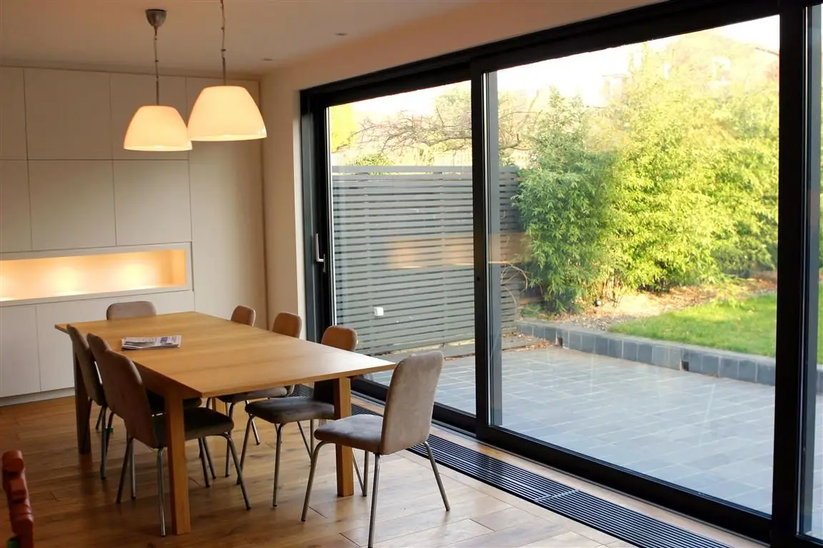 Modern Design Sliding Doors Aluminum Frame Kitchen Sliding Door Double-layer Glass Outdoor Door with Mosquito Net