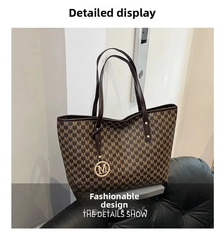 2026 New Large Capacity Women's Bag For Versatile Small Design Check Pattern Shoulder Tote Commuter Bag