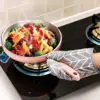 1pc Cooking Baking Gloves Oven Mitts Microwave Oven Gloves High-temperature Heat Resistant Linen Gloves Kitchen Tools Bakeware 4
