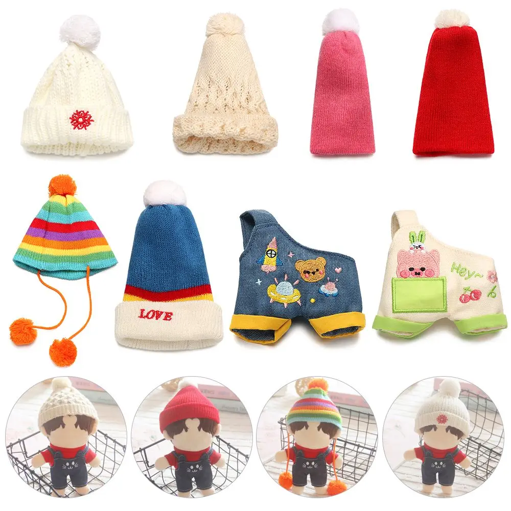 accessoire vintage femme lots de sacs et chapeau amidonné pour décor ou