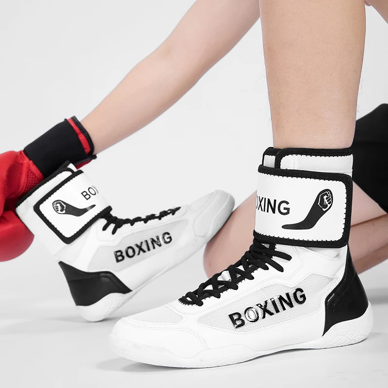 Men's High Top Boxing Sneakers Non-Slip Professional Wrestling Shoes Men's Combat Sneakers Indoor Boxing Training Shoes