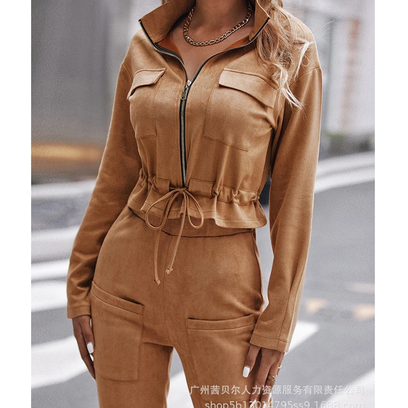 Рисунок 5 - Женское однотонное пальто с длинным