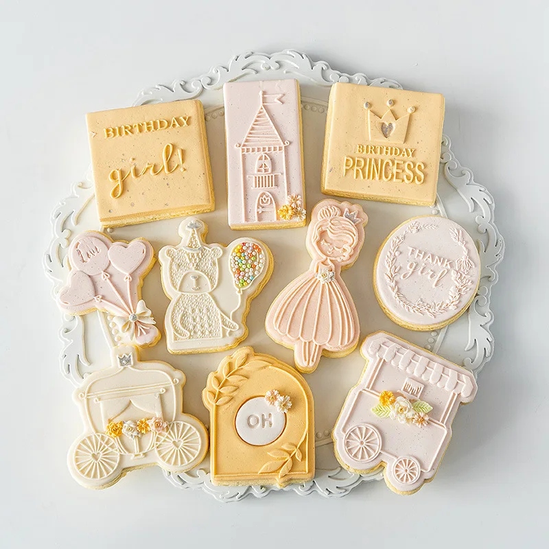 Princess Castle Cookie Press Stamp Cake Decoration Tool Acrylic Cartoon Biscuit Mold Fondant Pastry Cookie Cutter cookie cutter baking mold cookie mould fondant cutter cookie maker press kit