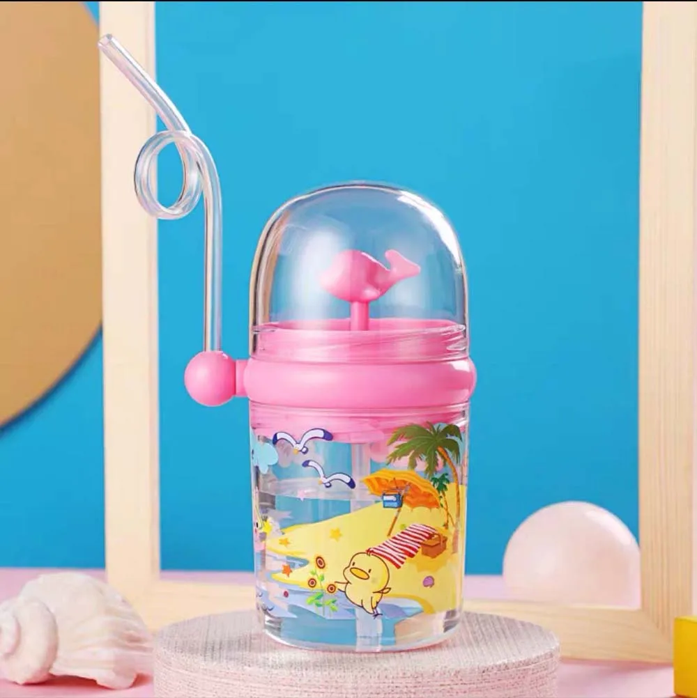 여름용 250ml 고래 모양 플라스틱 빨대컵  수유컵 물 분사컵 물병