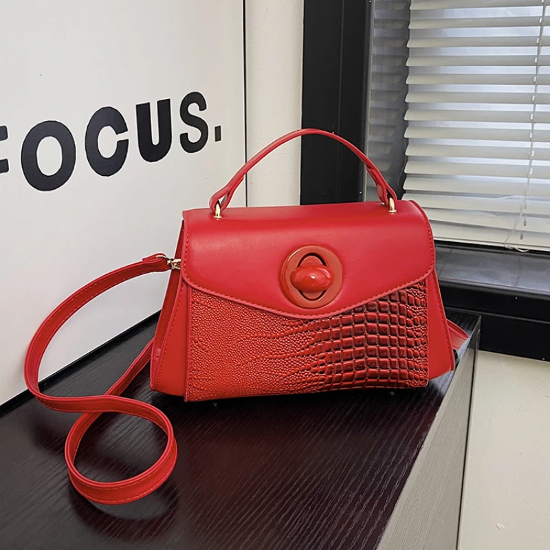 

2024 High Quality Ladies Bags Aslant Portable Versatile Free Shipping New Models Giving Gifts Small Square Bag