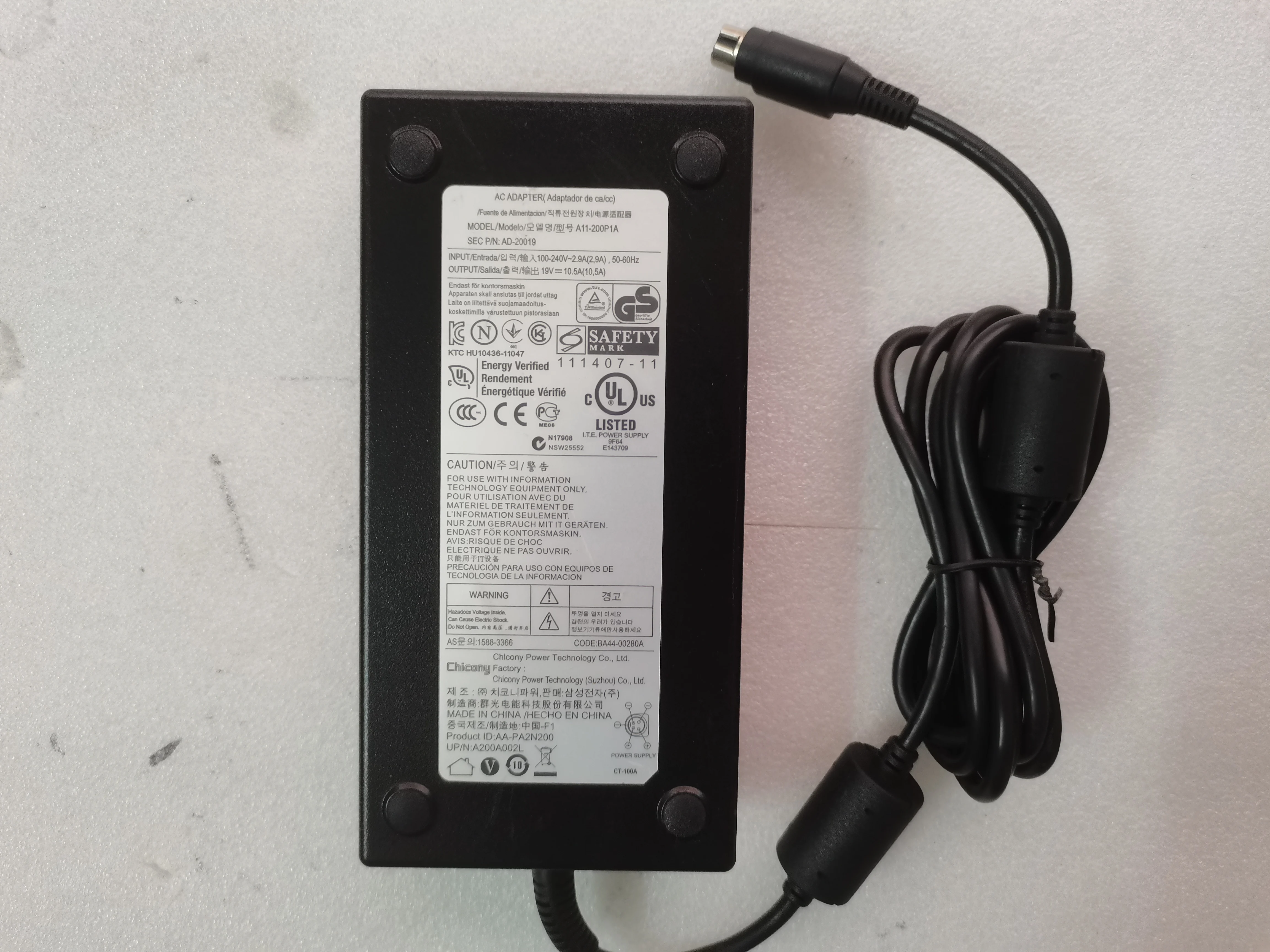 

OEM 19V 10.5A 200W 4DIN AC Adapter AD-20019 A11-200P1A BA44-00280A For Samsuns Series 7 Gamer NP7600G7A NP700G7C AIO PC.