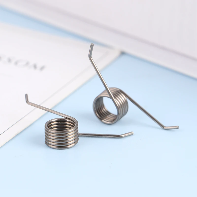 Serpillère Papillon Rotative à 360° – Microfibre En Forme De X Avec 5 Tampons De Rechange Lavables – Lavage à La Main – Parfait Pour Le Nettoyage De La Maison Et De