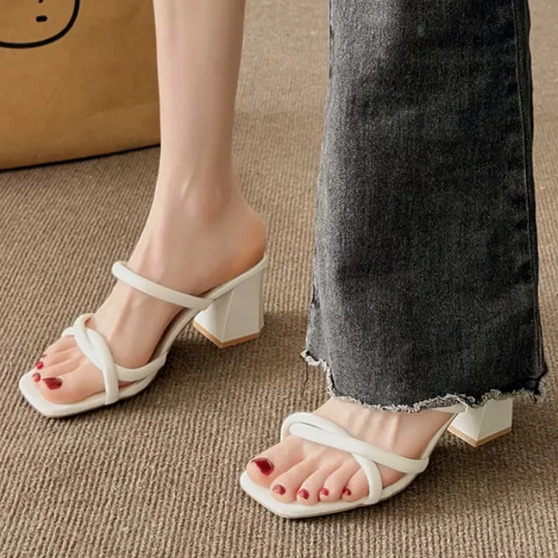 

Женские босоножки с острым носком, босоножки на массивном каблуке, лето 2024