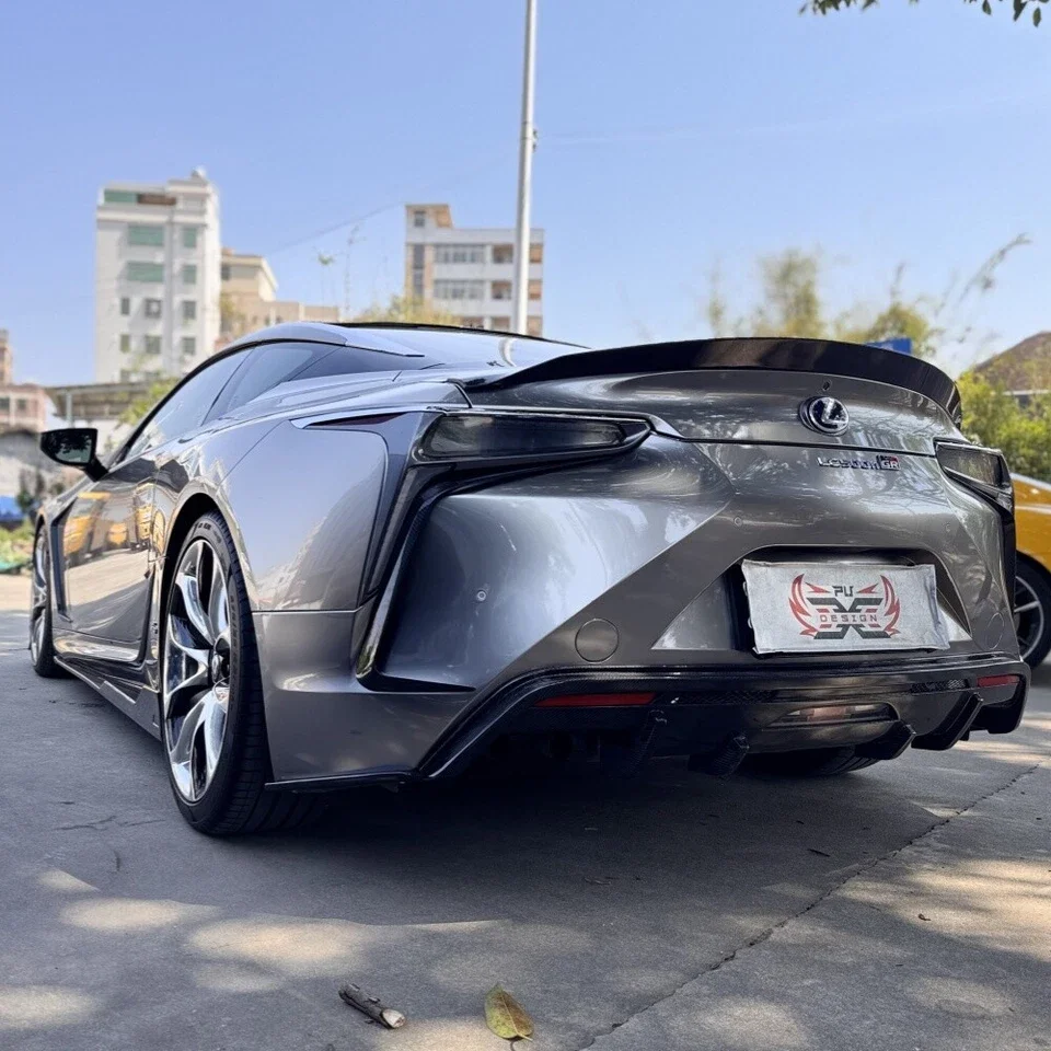 LC500 LC500H用リアスポイラー ドライカーボンファイバーウィング