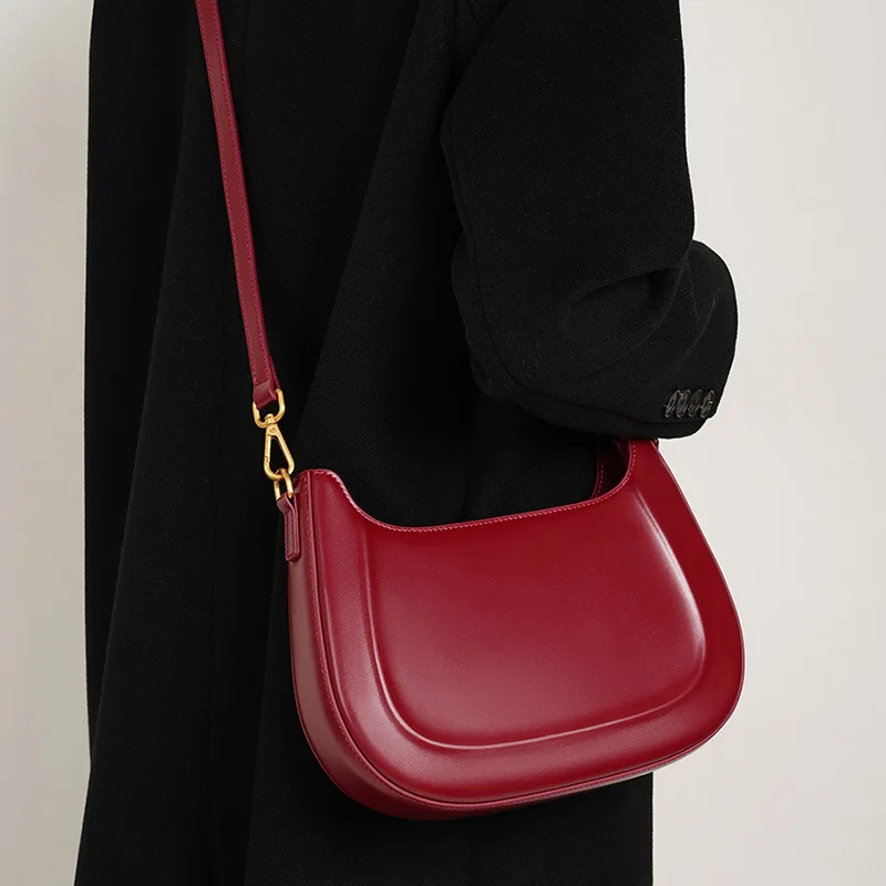 

ZR DIARY Vintage Saddle Bag Women Leather Single Shoulder Crossbody Bag Red Wedding Underarm Bags 2555