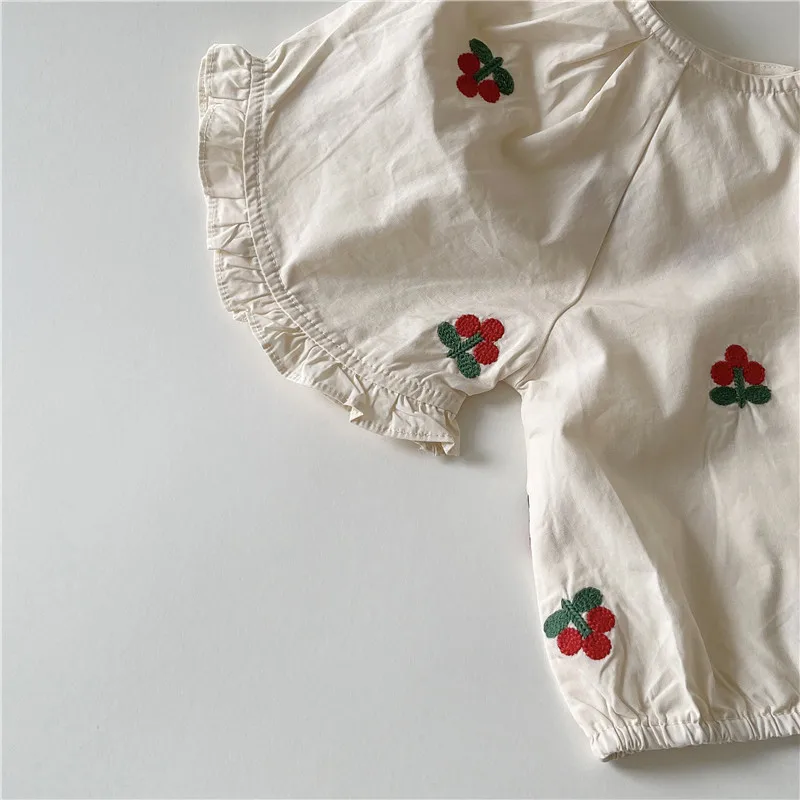 2022 New Baby Girl Clothes Set Strawberry Embroidery Girls Shirts Solid Shorts Kids 2pcs Suit Cute Girls Princess Outfits Set warm Baby Clothing Set