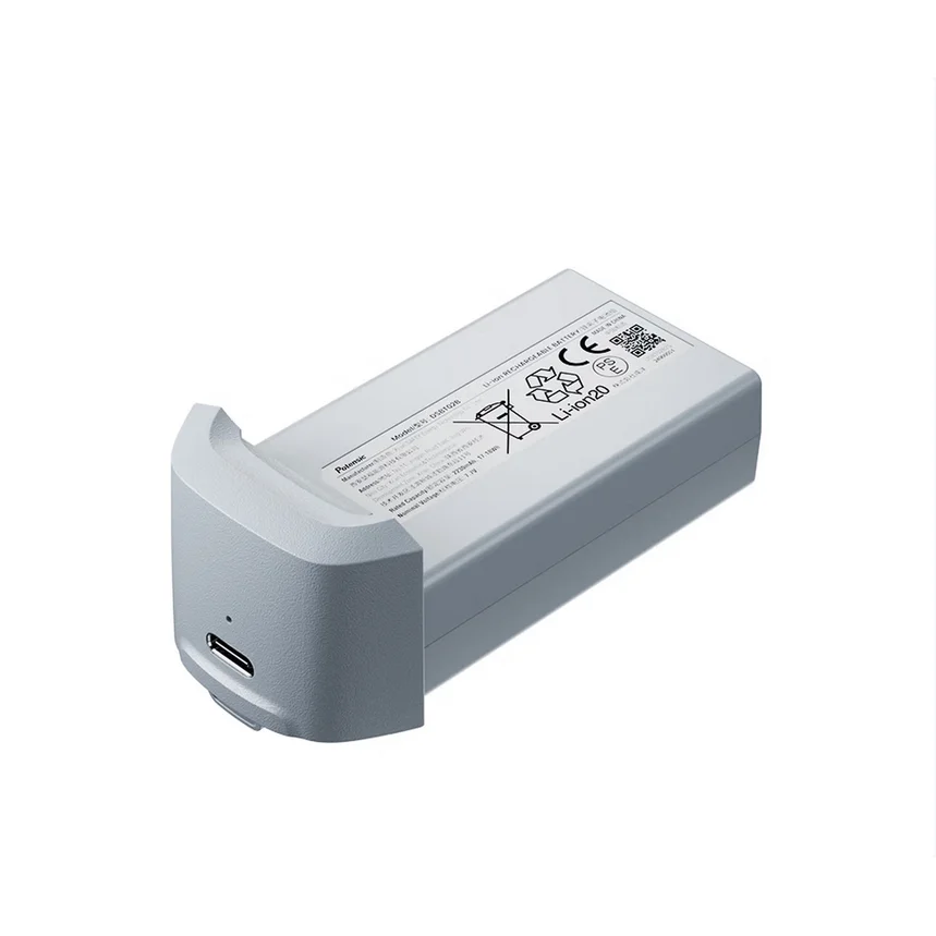 Deux batteries intelligentes Potensic ATOM 2 côte à côte, avec câble de charge USB-C.