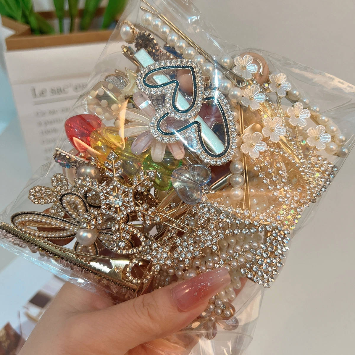 Women's Fashion Hair Accessories, Suitable for Daily and Holiday Wear, Girl Jewelry, Hair Clips, Random Mixed Styles