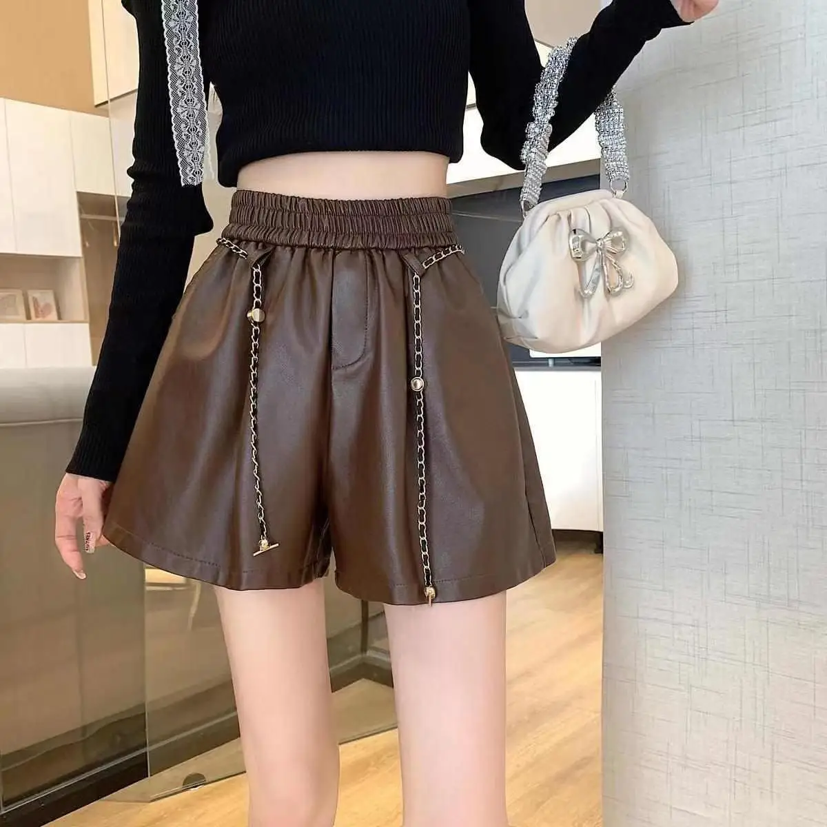 

Short Female Lace-up Pantalones Cortos 2023 Women Soldi Color Elegant High Waist Fashion Korean PU Leather Shorts Female V3