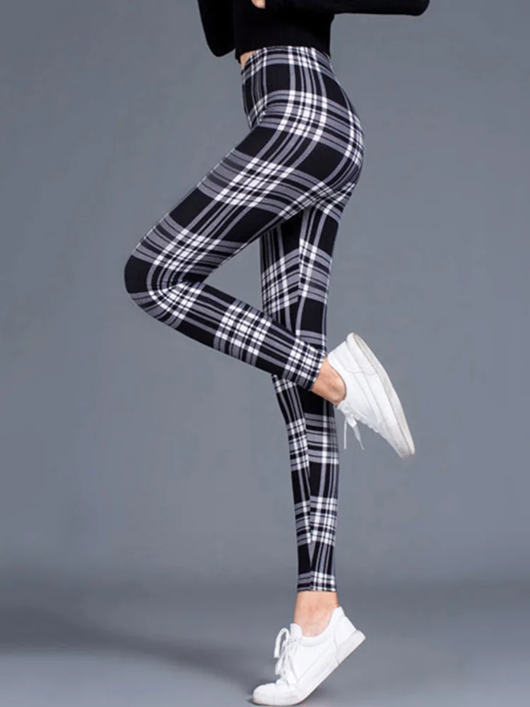 Black White Grid