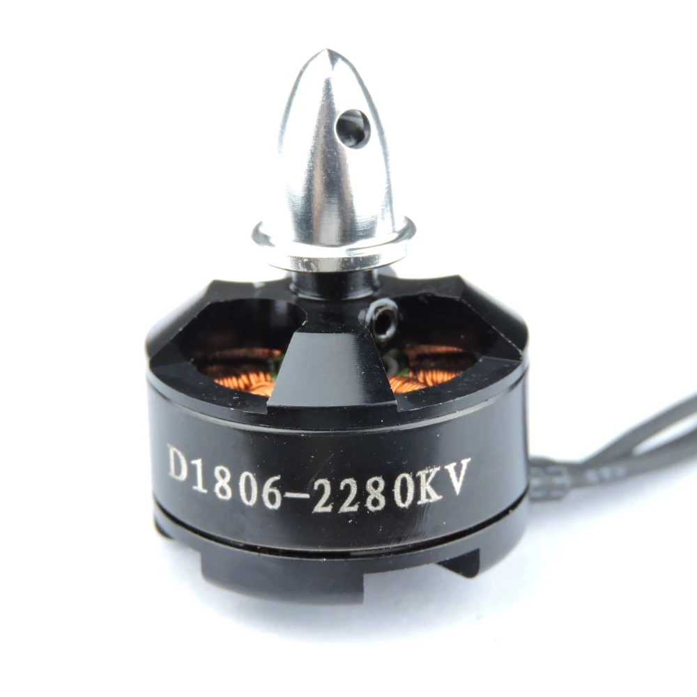 Lot de quatre moteurs Brushless D1806 KV2200 pour drone FPV, disposés en ligne.