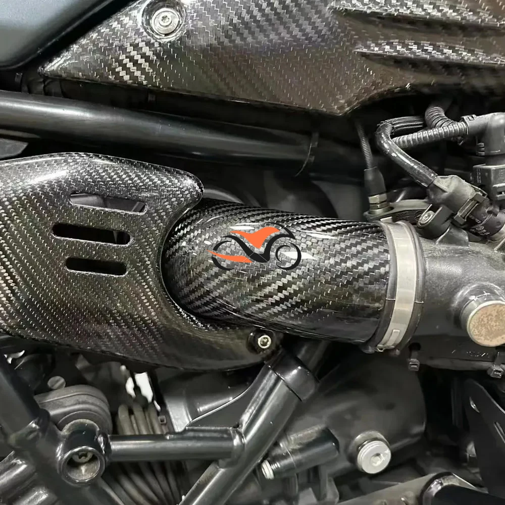 

Suitable for BMW R NINE T Latte Climber with pure carbon fiber intake pipe protective cover and dry carbon air filter cover