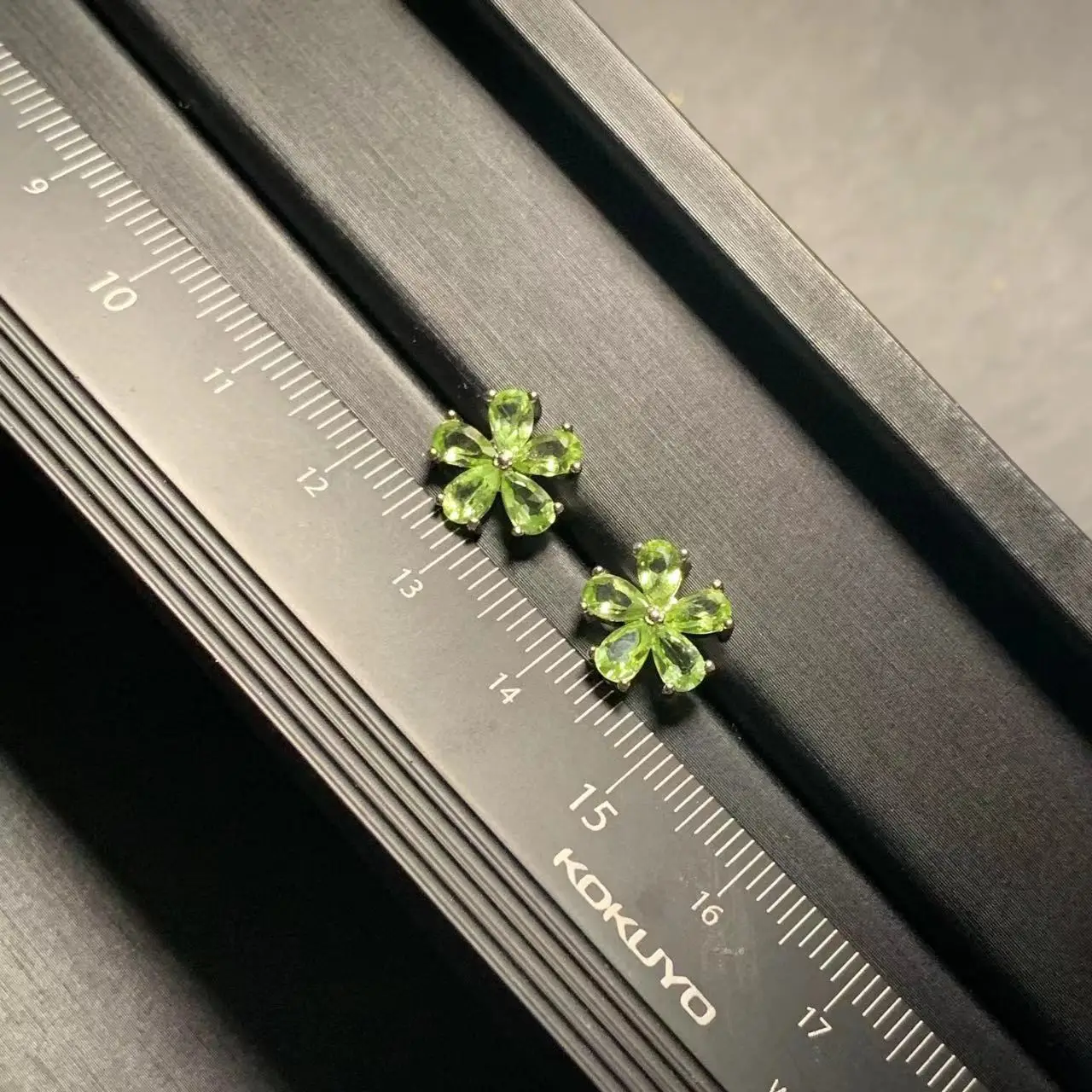 Natural Peridot 925 Sterling Silver Stud Earrings For Women Jewelry Gift Simple Peridot Jewelry Green