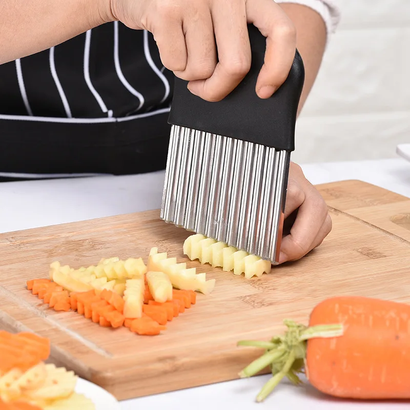Fruit Slicer Vegetable Slicer Potato Slicer Vegetable Cutter Potato Cutter Food Slicer French Fry Potato Slicer Cutter Stainless Steel Waffle Fry Cutter Wavy Chopper for Veggies Fruit Vegetable Potato Carrots