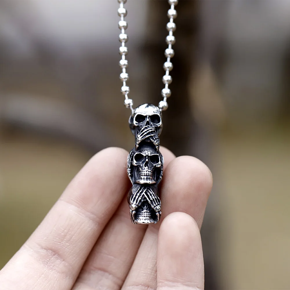 Collana girocollo con teschio: teschio in argento, cordino nero - Gioielli punk gotici - Italia
