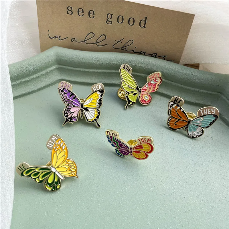 Trendy Fantasy Colors Floral Butterfly Smalto Spilla Cute Pronis He He He He Insect Badge Spille Amici Regali Gioielli