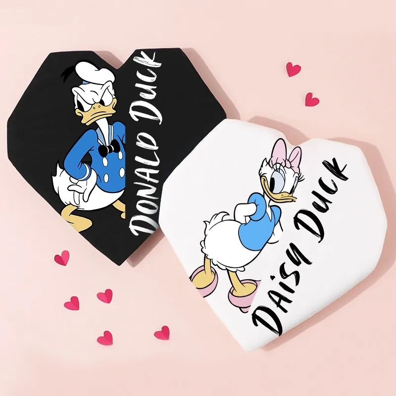 

Disney Cartoon Co-branded Crew Neck Short Sleeve T-shirt Male Donald Duck Daisy Is Not The Same Couple Dress