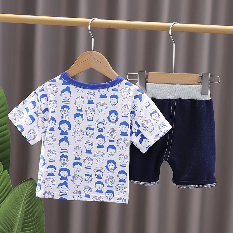 Рисунок 5 - Костюм детский летний из футболки и шортов