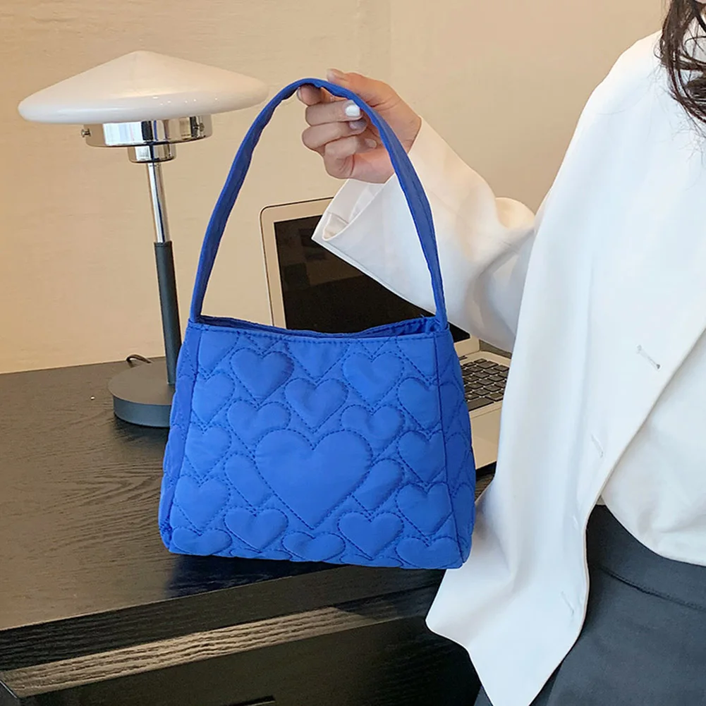Women Love Heart Shoulder Bag Fashion Heart Quilted Handbag Casual Versatile Large Capacity Ladies Girls Trendy Bag