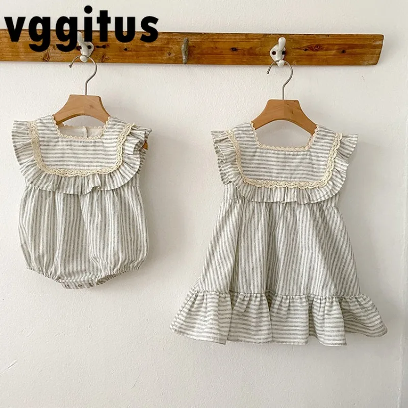 

Korean Style New Summer Family Matching Outfits Striped Ruffle Girls Fashion Princess Dress+Bodysuit Baby Crawling Clothes H6015