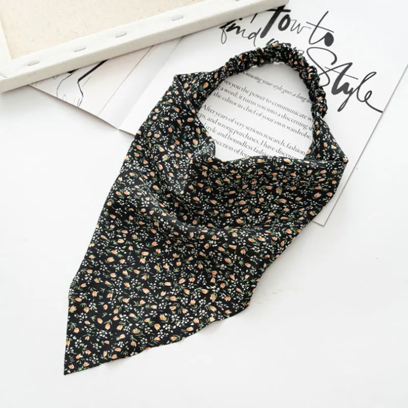 4 Bandane In Chiffon Floreale Stampa Vintage - Sciarpe Per Capelli Triangolari Boho - Colori Nero, Verde, Beige, Rosa - Leggere E Versatili