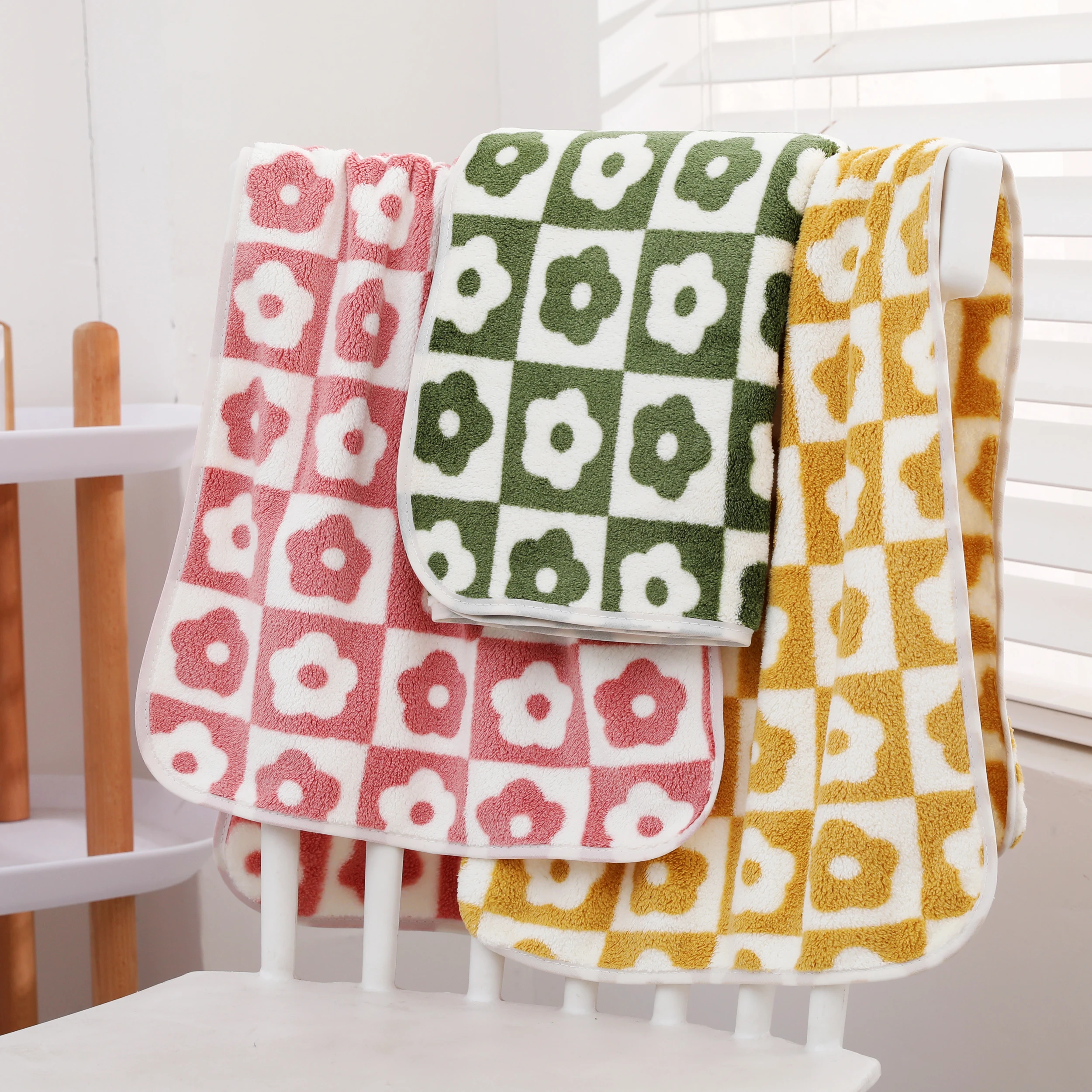 Face Towel 1pc 35x75cm Flower Pattern Coral Velvet Absorbent Quick Drying Soft
