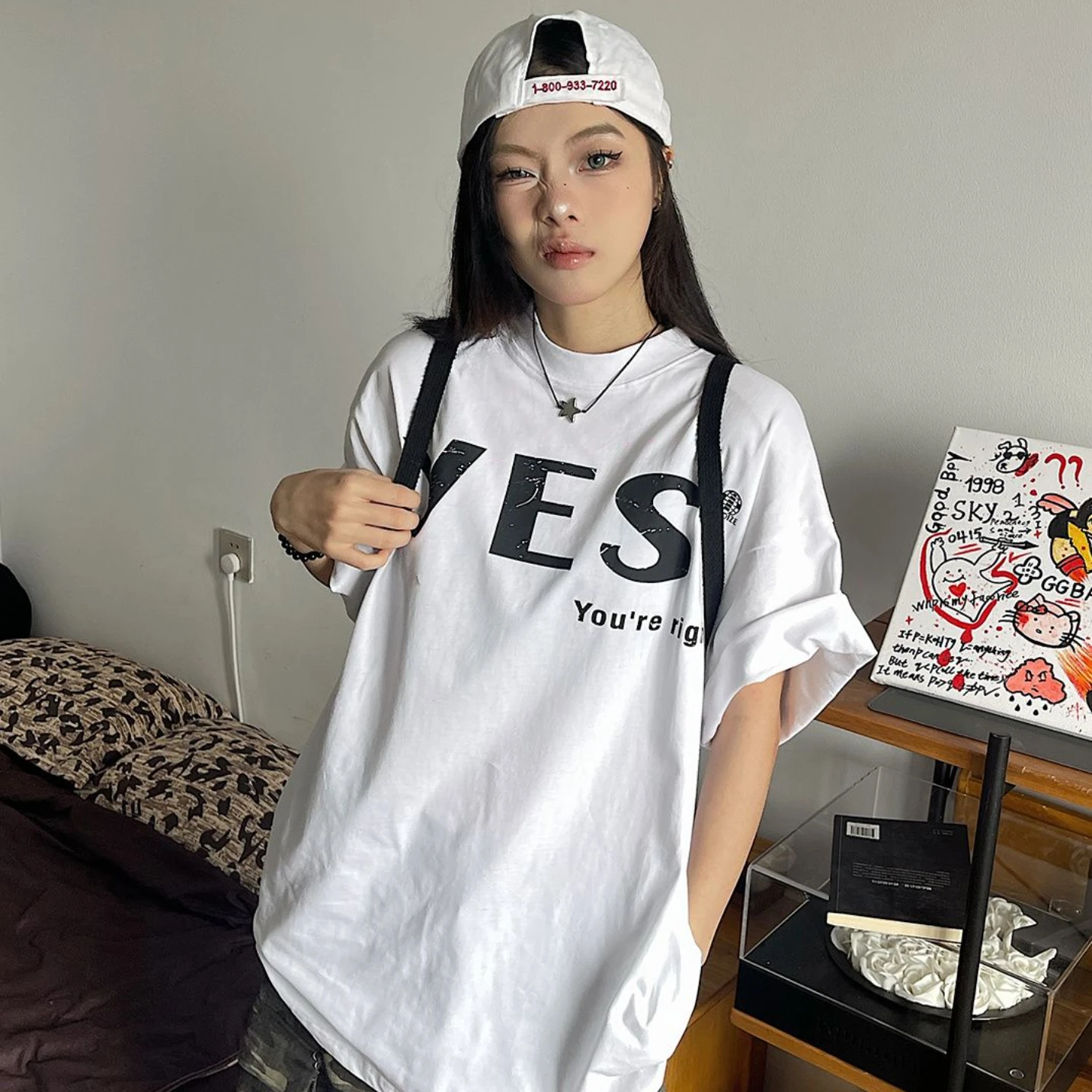 

Korean Trendy Brand Retro Print Graffiti Design T-shirt Niche Versatile Personality Casual Y2K Women's Loose Half-sleeved Tops