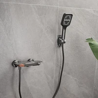 ก๊อกน้ำฝักบัวติดผนังห้องน้ำ สีโครเมียม/สีเทา แบบก้านโยกเดี่ยว ผสมน้ำร้อนน้ำเย็น พร้อมฝักบัวมือ 2