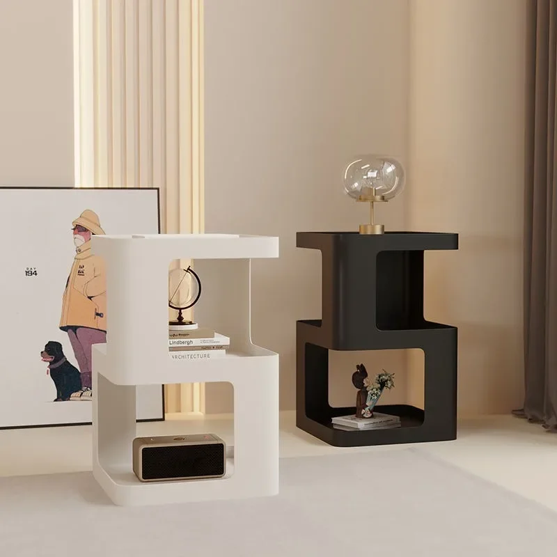 petite armoire de chevet, table basse moderne luxueuse et simple, quelques côtés, salon créatif nordique, quelques coins. 1 petite armoire de chevet, table basse moderne luxueuse et simple, quelques côtés, salon créatif nordique, quelques coins. 1