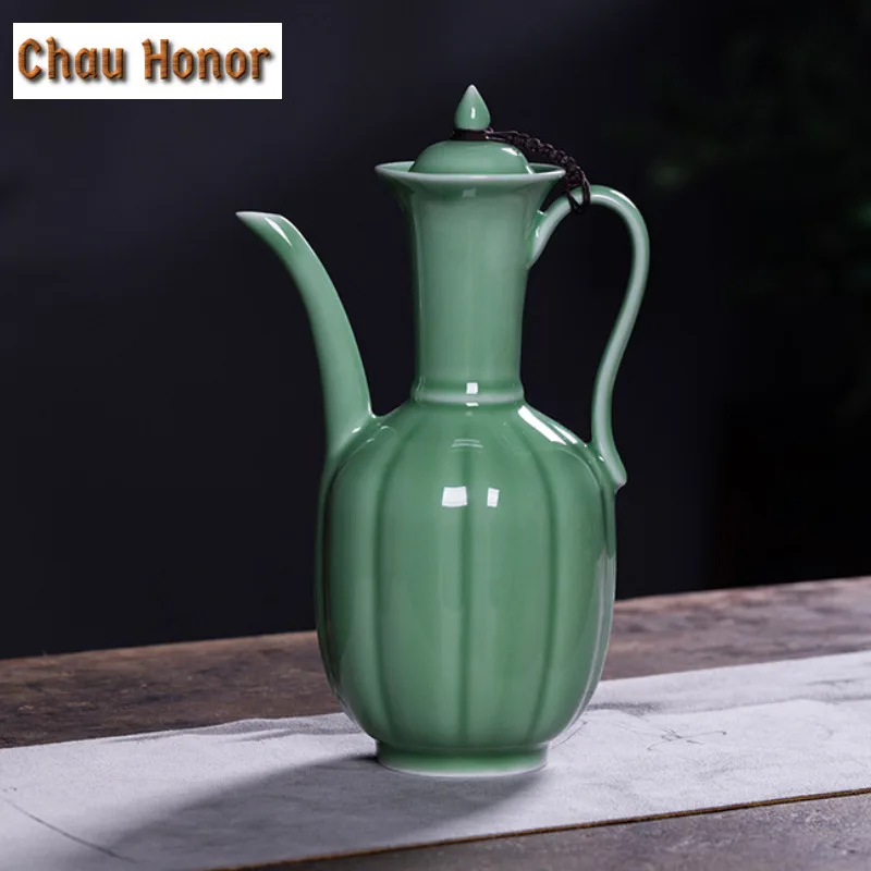 620ml Handmade Longquan Celadon Handheld Teapot Soup Bottle Wine Pot Imitation Song Dynasty Tea Tools Tea Filter Brewing Kettle