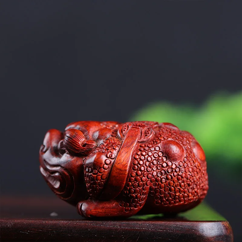 

5 см Lobular деревянная скульптура из розового дерева животное скульптура с тремя ногами жаба талисман богатая коллекция Украшение для офиса домашний декор