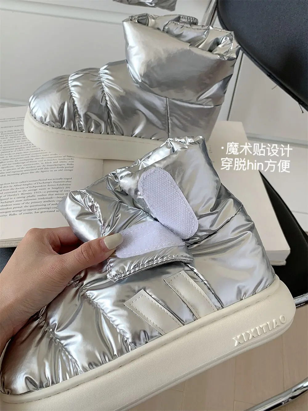 Snow Boots Women Couples Thickened Waterproof Down Fabric Cotton Home Shoes For Winter Outwear Warm Man Boots Household
