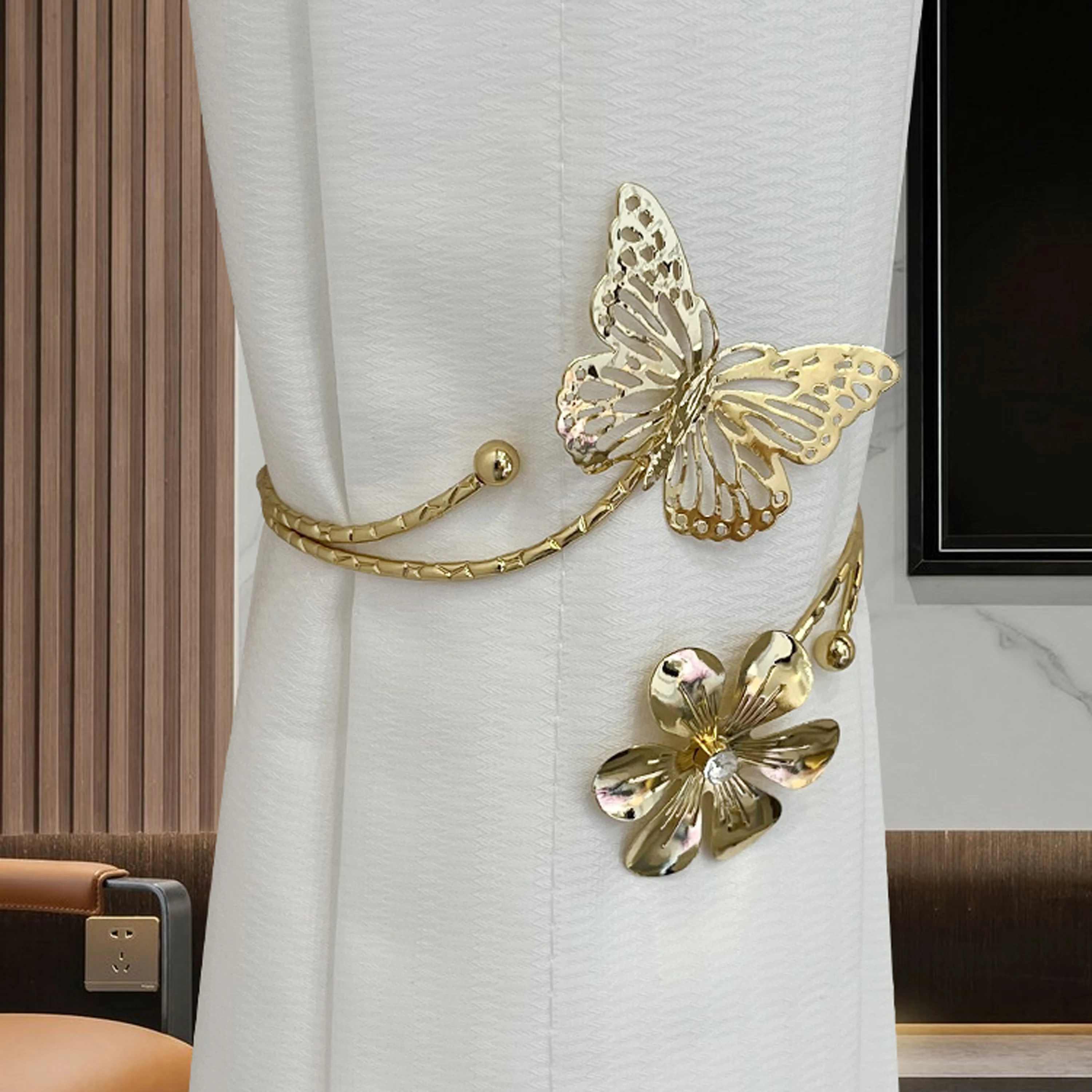 2pcs Modern Minimalist French Metal Curtain Tiebacks Simple Cutout Design Floral and Elegant Butterfly Curtain Fasteners