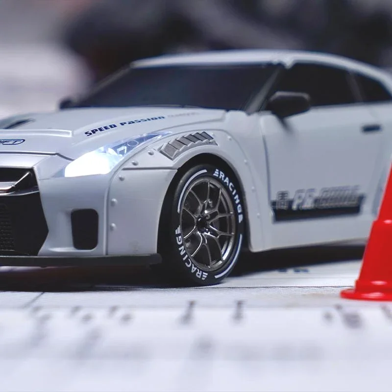 RC Drift Car 1/24 4WD Mini RC Drift Racing Model 2.4G Radio Full Scale with Light Professional Remote Control Car Boy Toy Gift 2