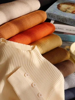 سترة نسائية موضة خريف وشتاء لعام 2025 سترة نسائية ضيقة ومطاطة محبوكة بأكمام طويلة وأزرار متماسكة 5