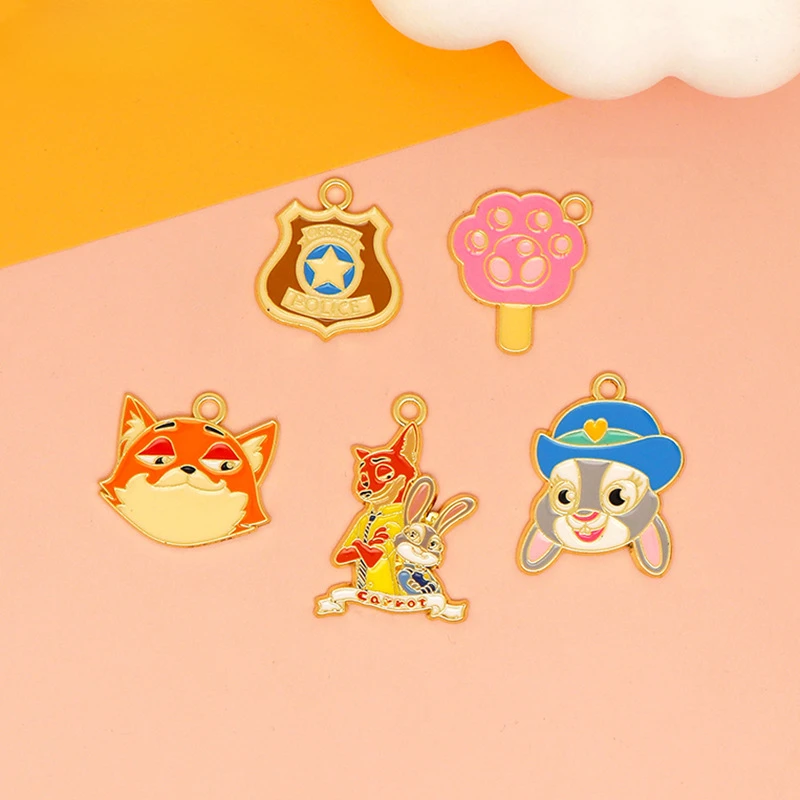 

10PCS Zootopia Judy Hopps Nick Wilde DIY Accessories Anime Cartoon Head Bag Accessories Handmade Earrings Necklace Pendant