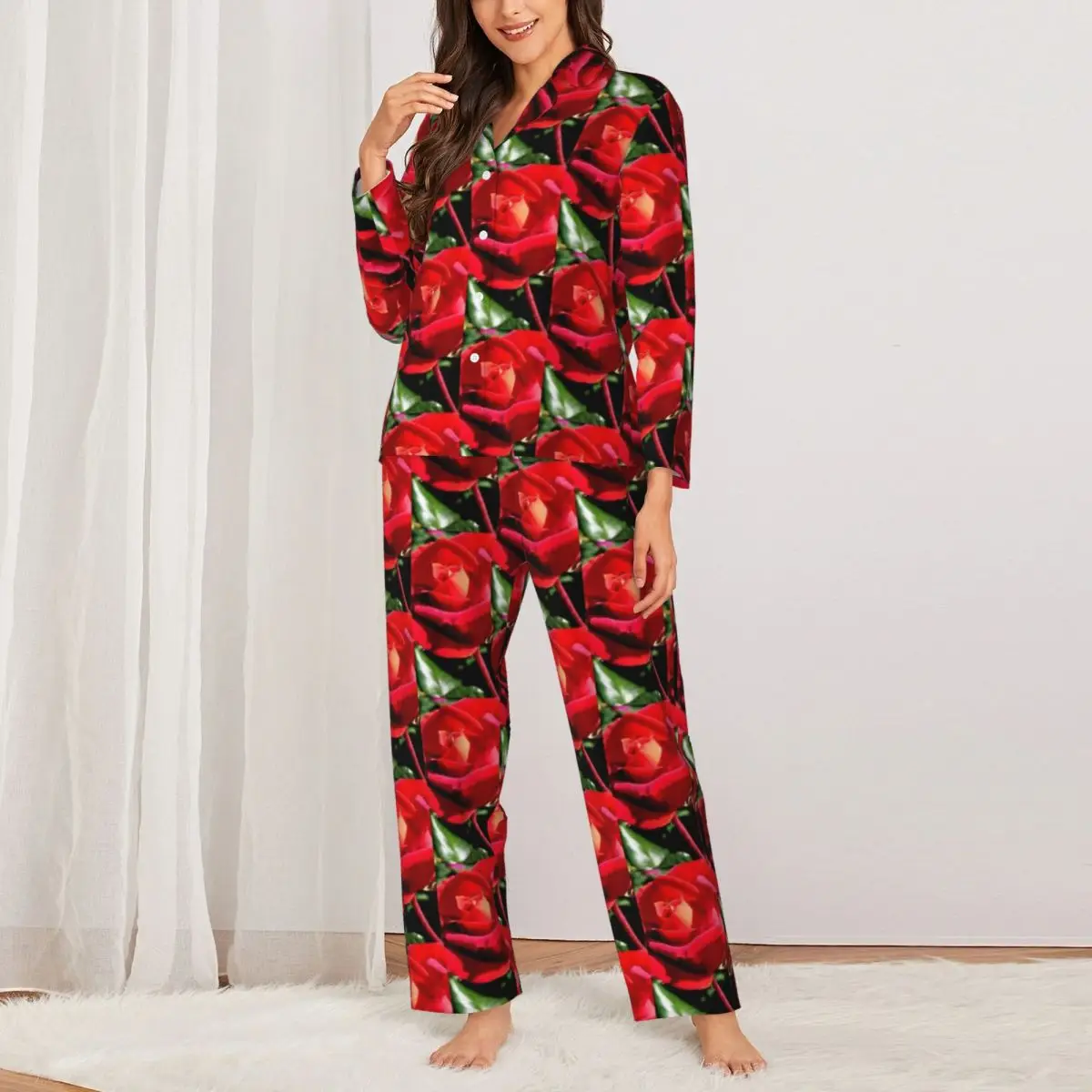 

Пижамный комплект женский с длинным рукавом и цветочным принтом