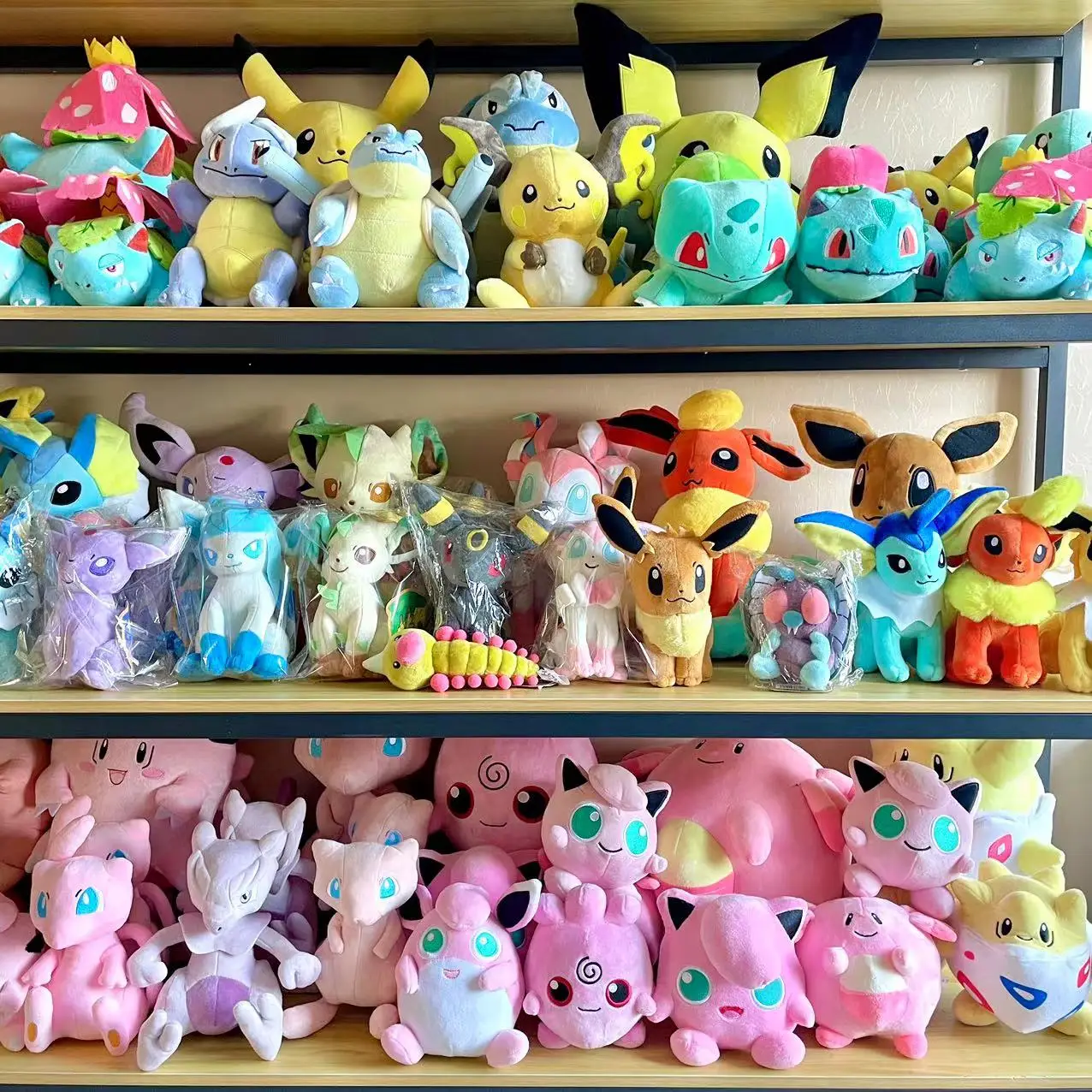 thumbnail image 4 of Peluches de dibujos animados de Pokémon para niños, juguetes de peluche de 20cm, Cute Igglybuff, Cleffa, Vulpix, Chansey, regalo de Navidad, 4 of 4